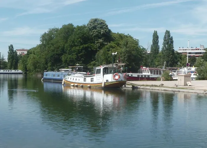 L'escale Dijonnaise * דיז'ון